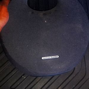 portable bluetooth speaker. perfect condition, its navey blue chargrer included